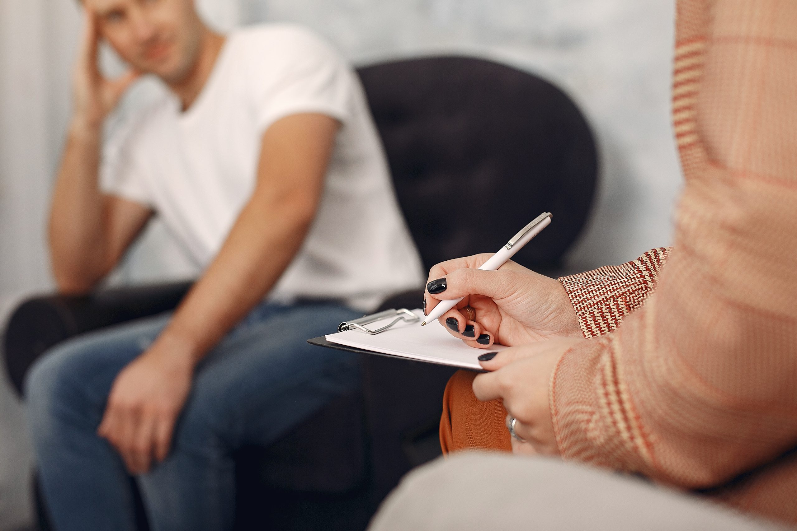 Gabinet psychologa dla młodzieży w Krakowie – bezpieczna przestrzeń do rozmowy i pracy nad emocjami nastolatków.